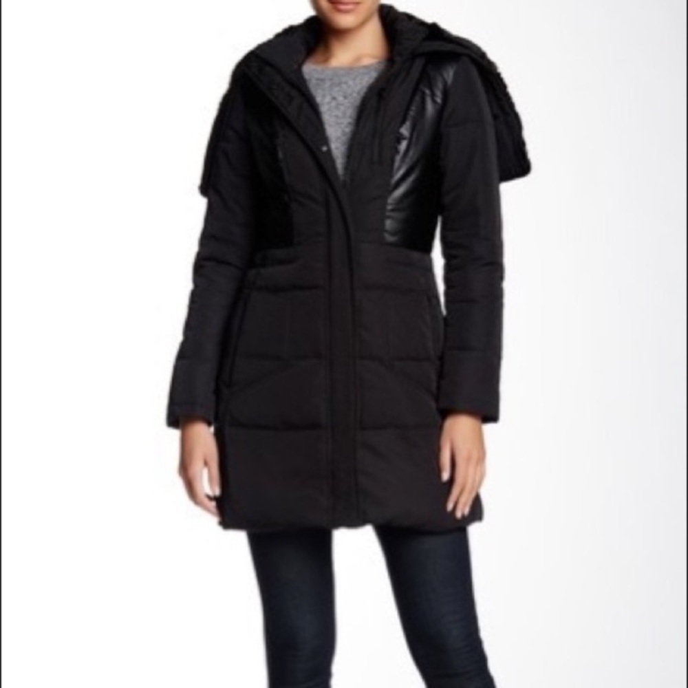 7 For All Mankind Down Faux Fur Trimmed Parka Black S  Women's Puffer‎ jacket